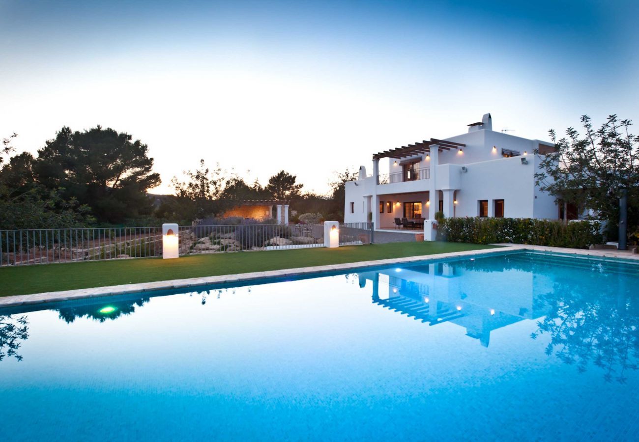 Luxury villa Numy in Ibiza, with its swimming pool