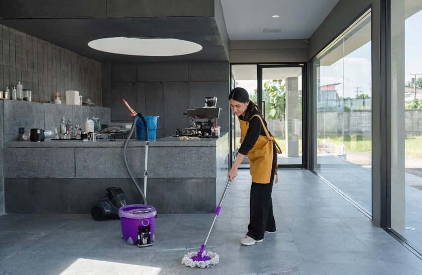 02 Cleaning