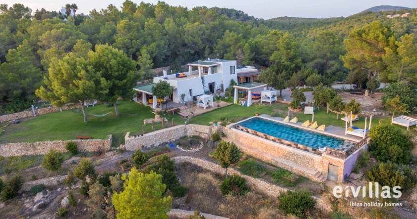 Villa Sarahmuk Boda
