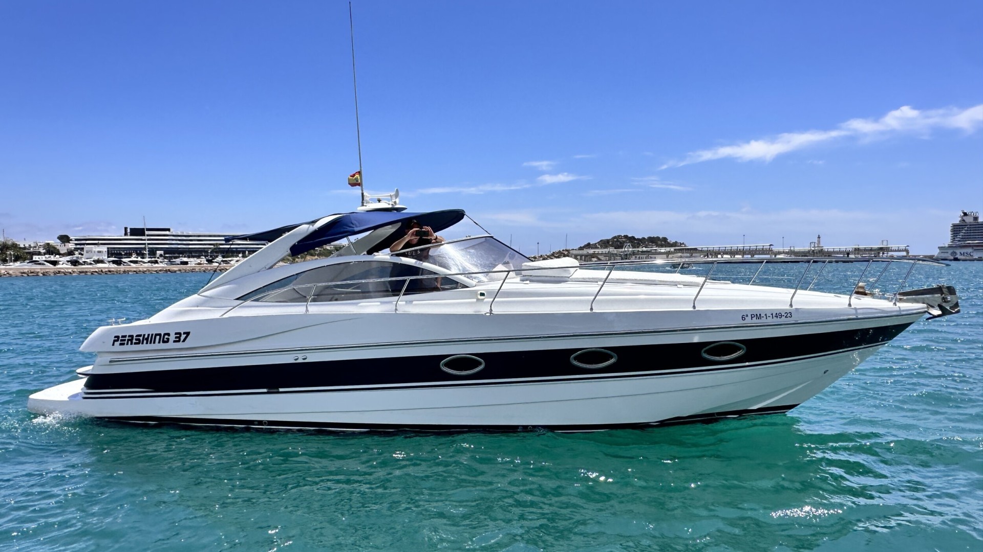 Pershing 37 open Mistral 3