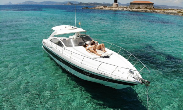 Pershing 37 Tanit