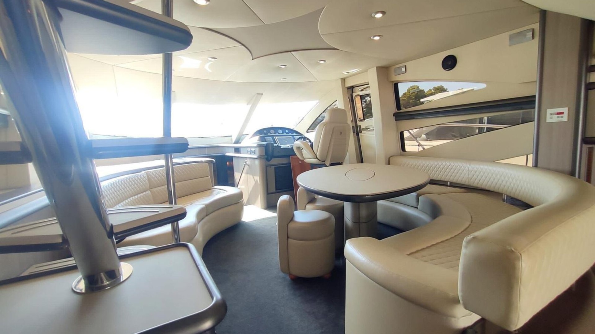 Sunseeker Manhattan 64 Sirius 3