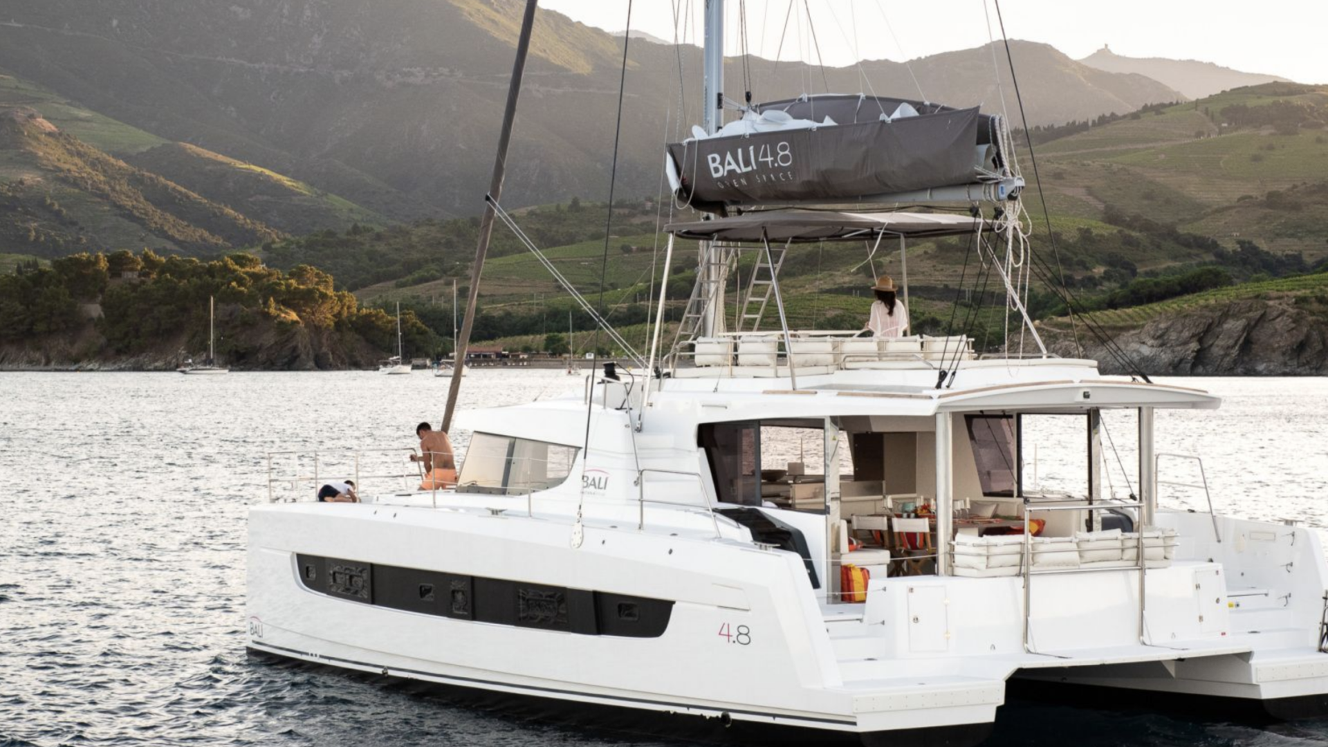 Bali Catamarans 4.8 2