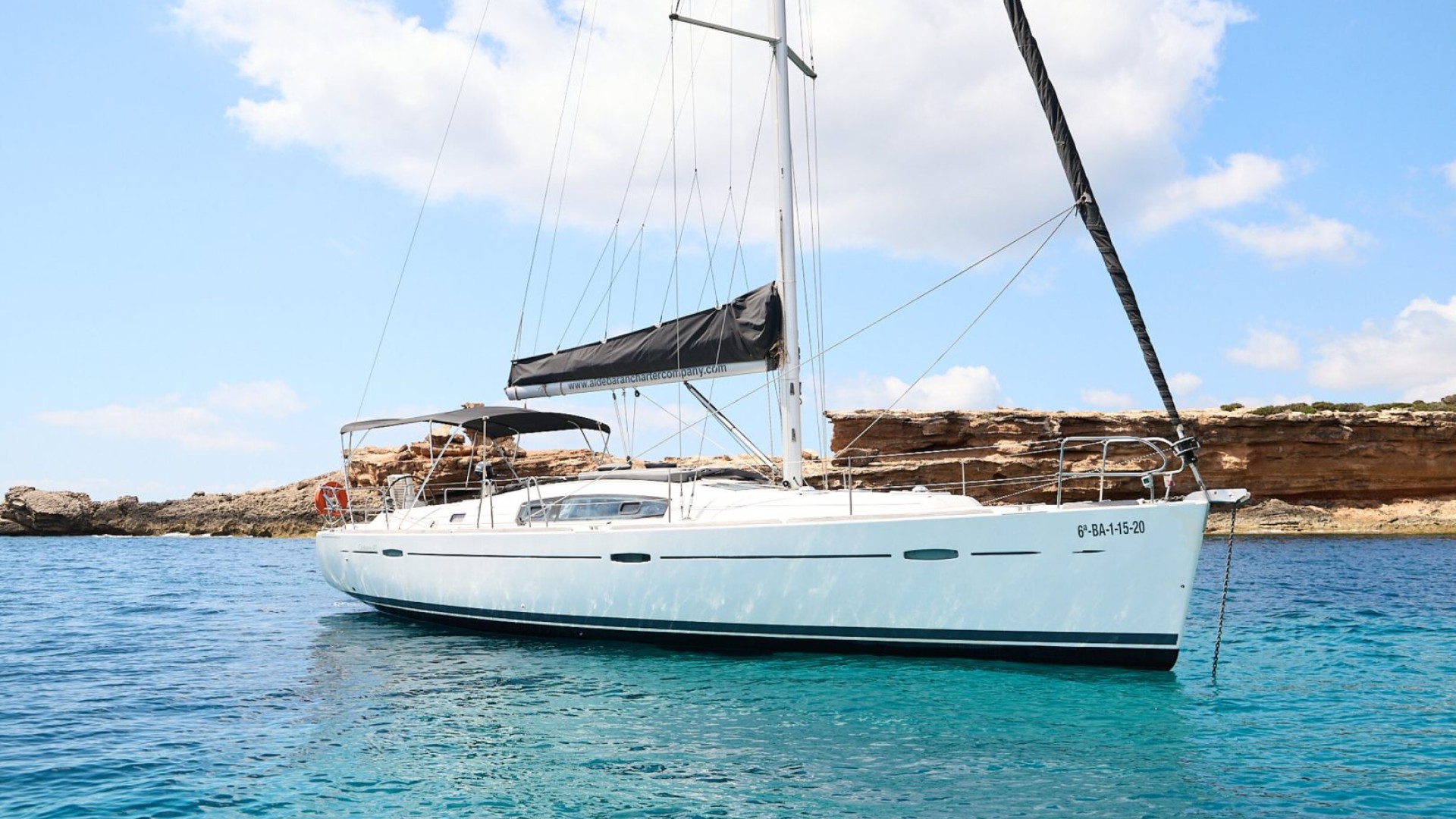 Beneteau Oceanis 43 <br> - GIN TONIC - 1