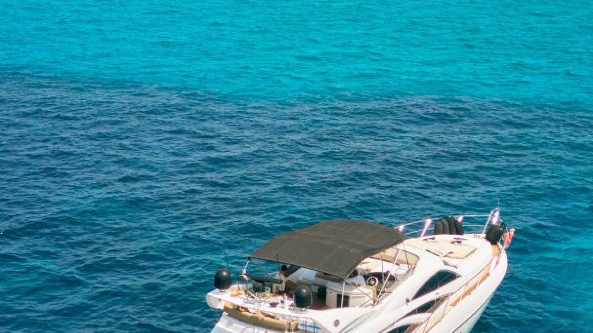 Sunseeker Manhattan 64 Sirius 2