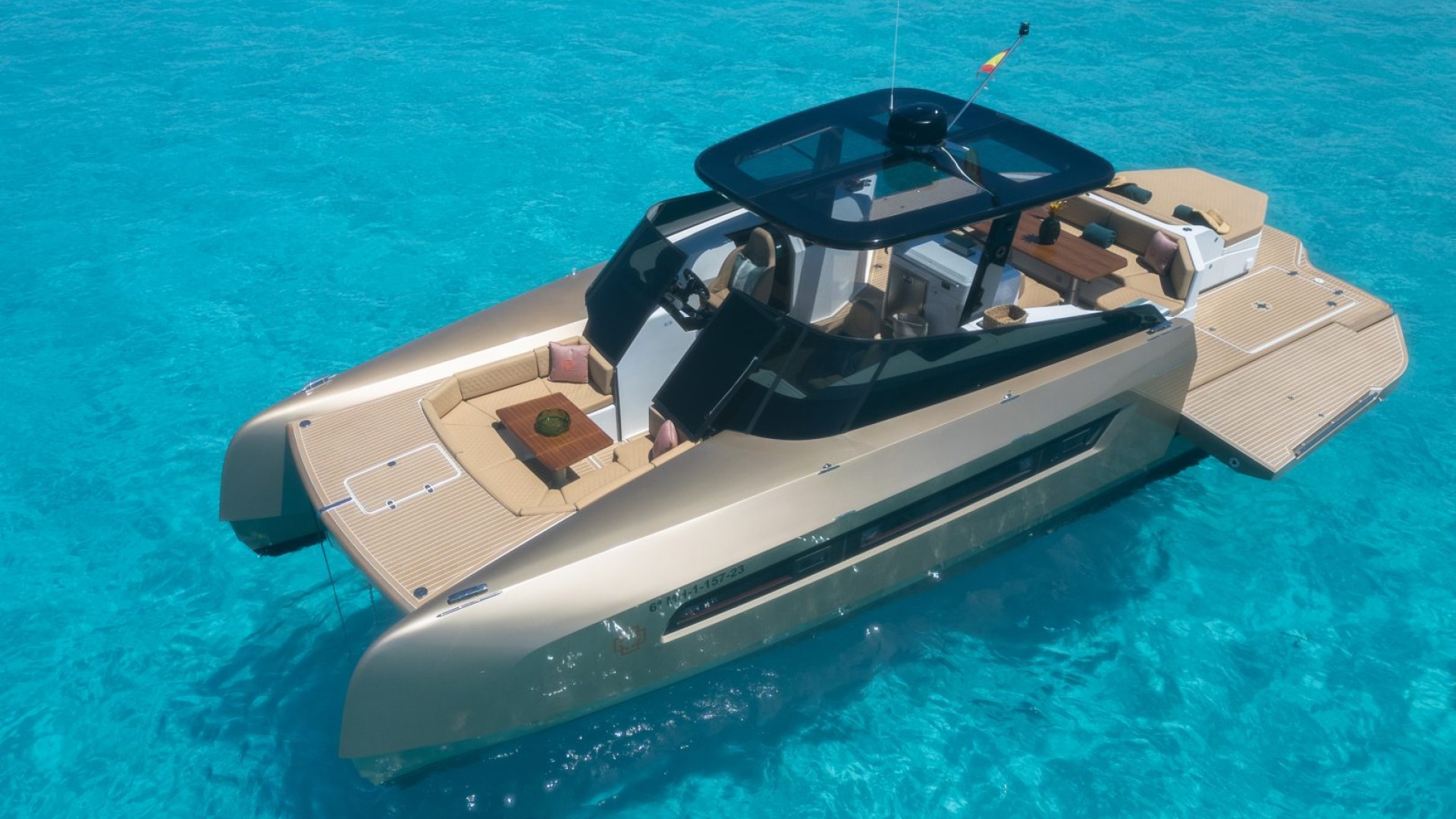 Hütter Yachts MONEYPENNY MONEYPENNY 1