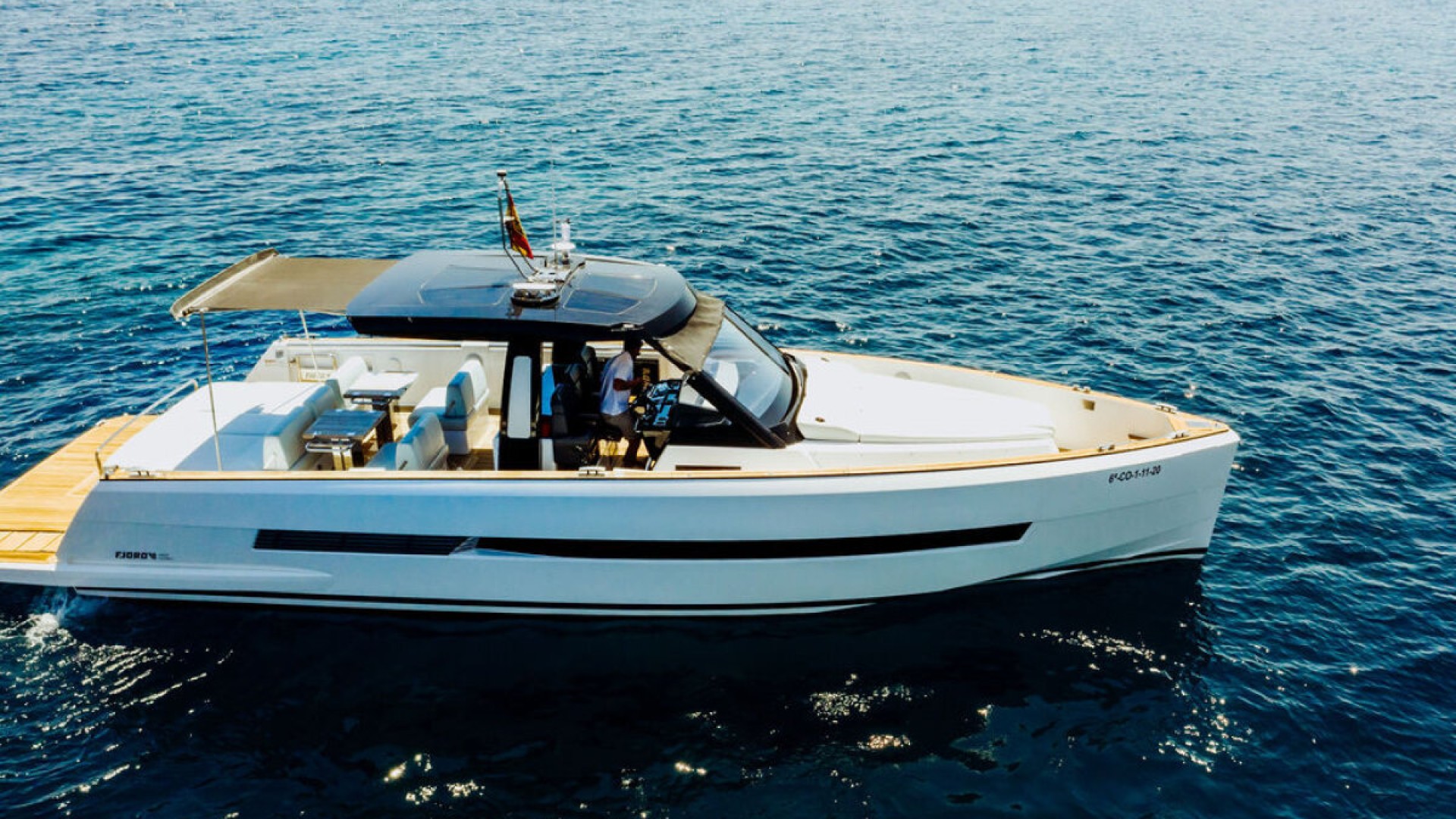 Fjord 44 <br> - LOLO II - 2