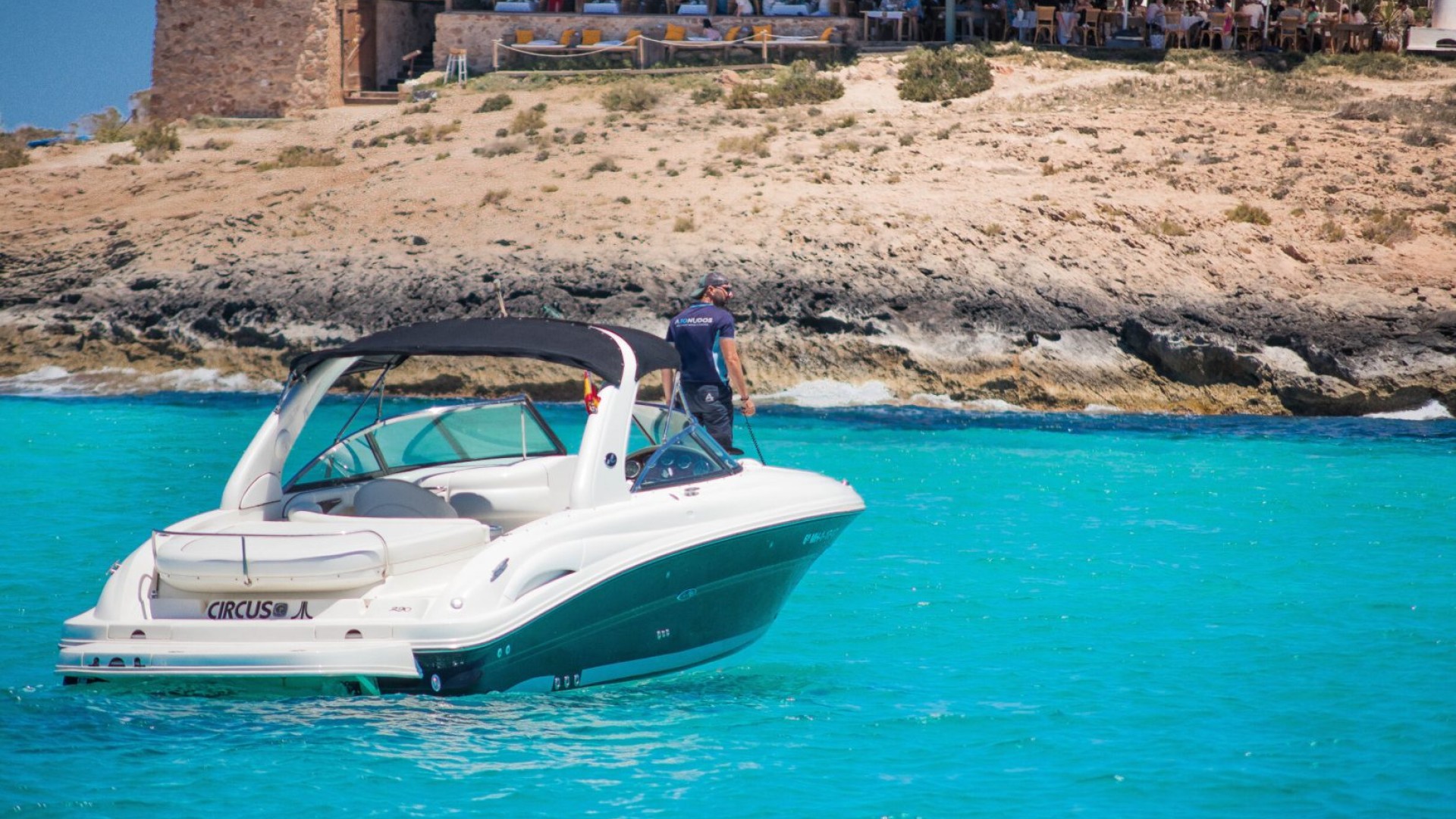 Sea Ray SLX 290 Circus 3