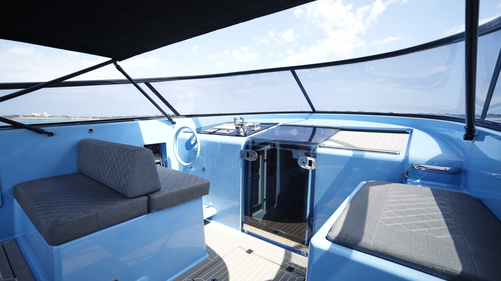 Van Dutch 40 BLUE STEEL 2