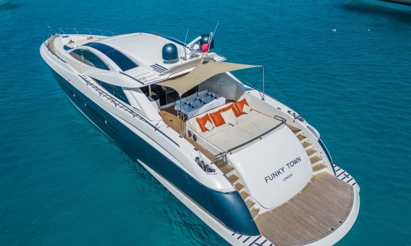 Canados 90 FUNKY TOWN