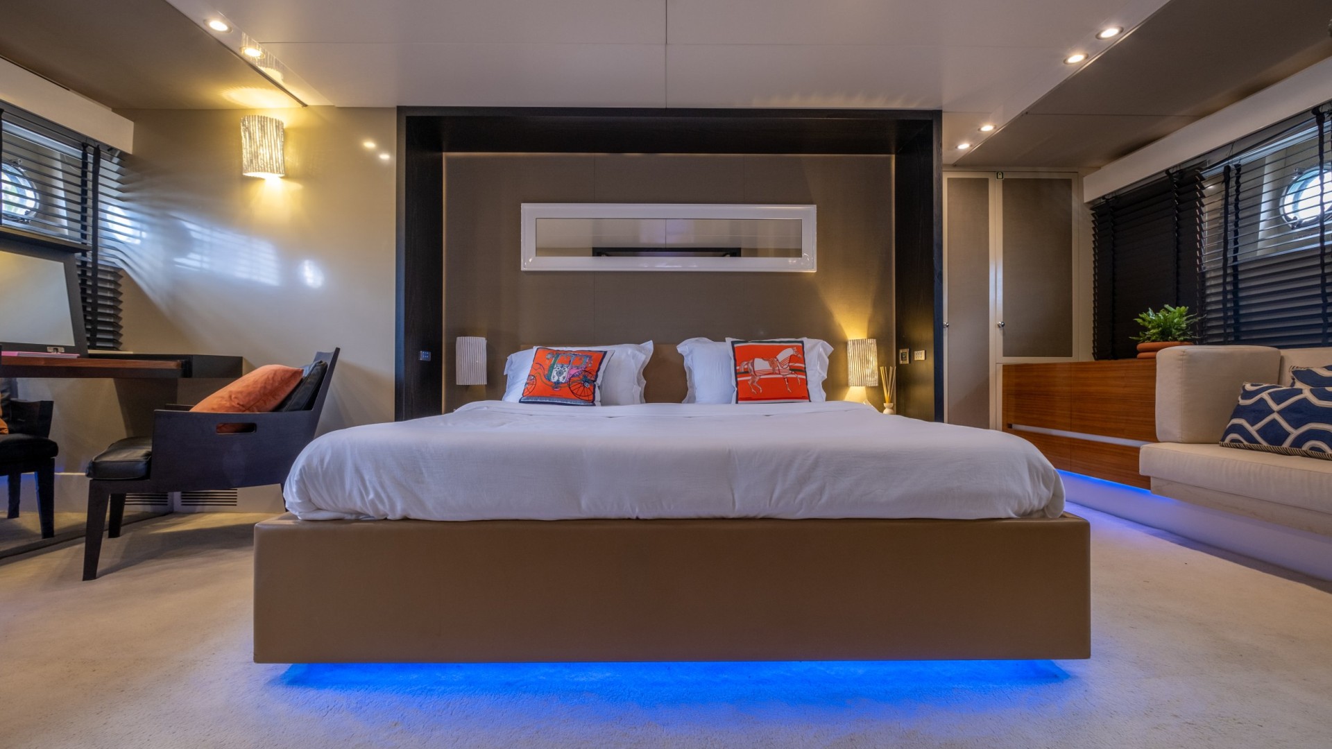 Canados 90 FUNKY TOWN 3