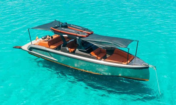 Vanquish VQ40 CAJA TRES