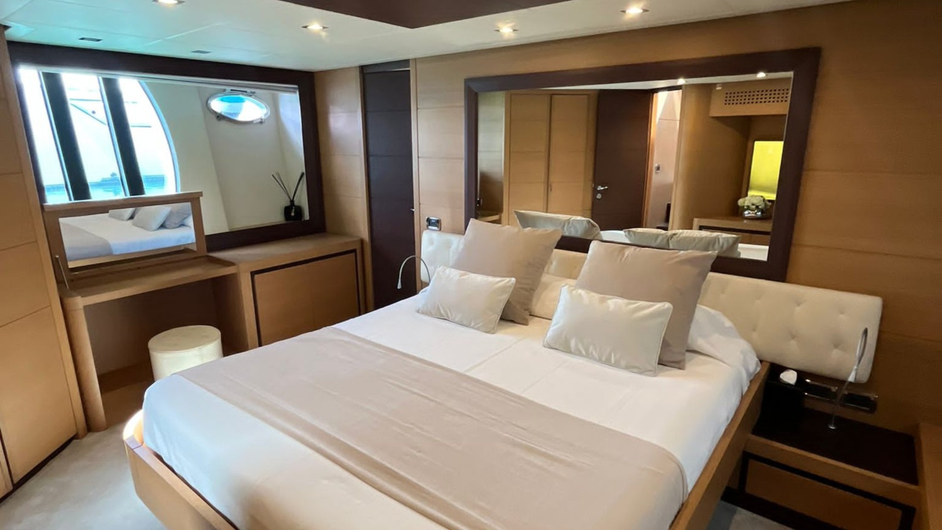 Pershing 72 LEGENDARY 3