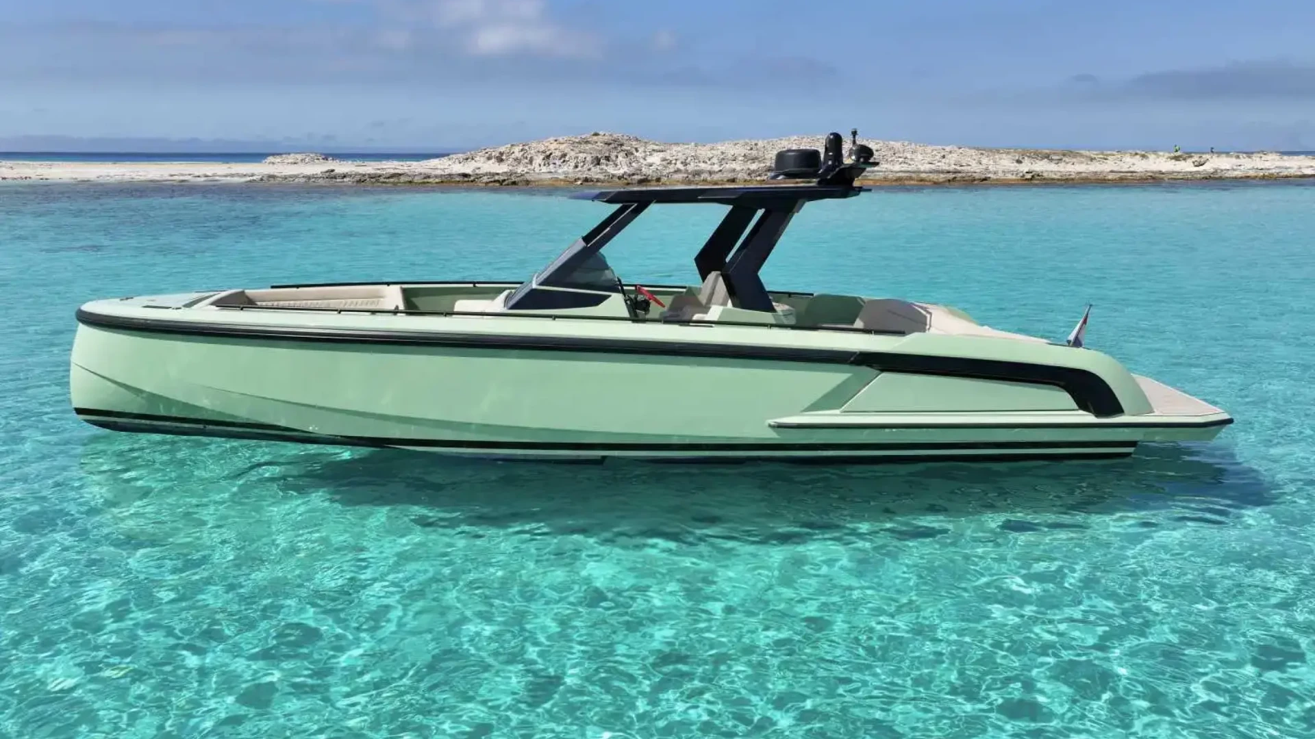 Vanquish VQ40 IN SYNC 3