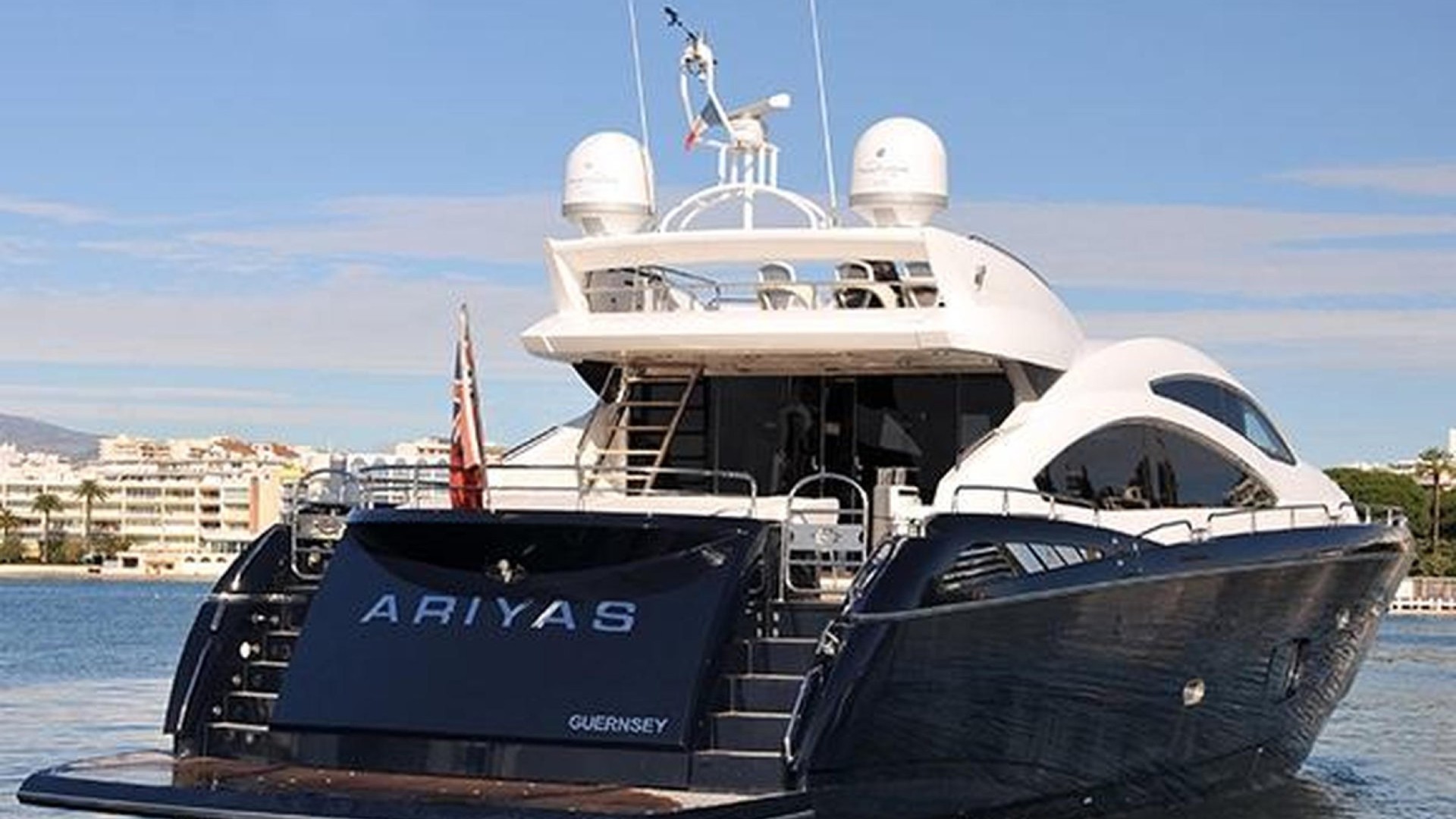 Sunseeker PREDATOR 84 ARIYAS 3