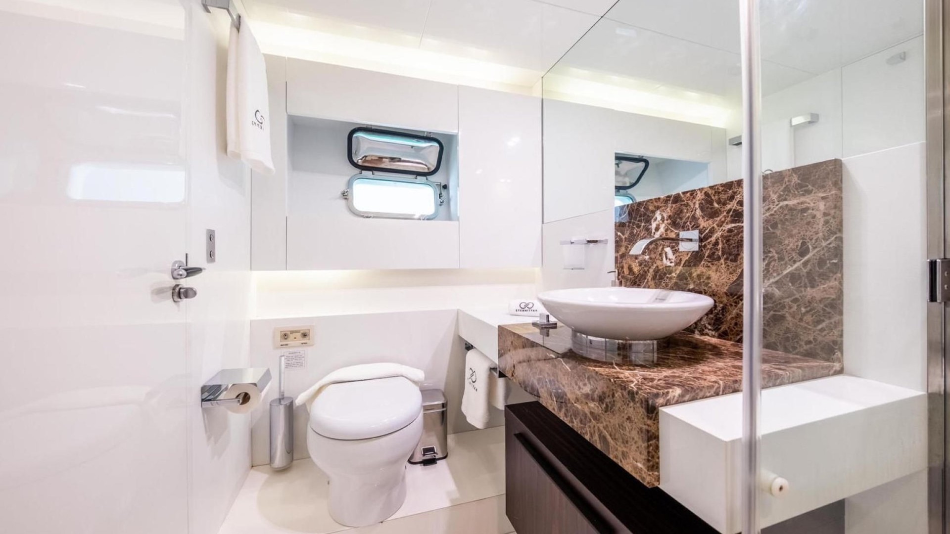 Arcadia Yachts 85 <br> - ETERNITY 44 - 3