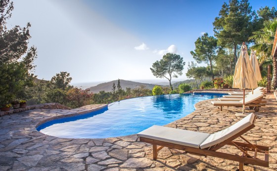 Infinity-Pool der Villa Eternity mit Sonnenuntergangsblick – Eivillas