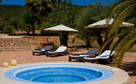 Jacuzzi exterior
