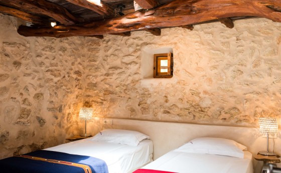 Casa la Vista finca bedroom lower