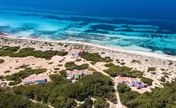 Voga_Mari_Playa_Migjorn_Astbury_Formentera_Playa_Sunset_Birds_Eye_Island11
