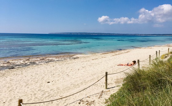 Voga_Mari_Playa_Migjorn_Astbury_Formentera_Playa_Sunset_Birds_Eye_Island12