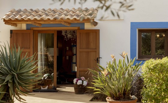 Villaentrance-fromoutside