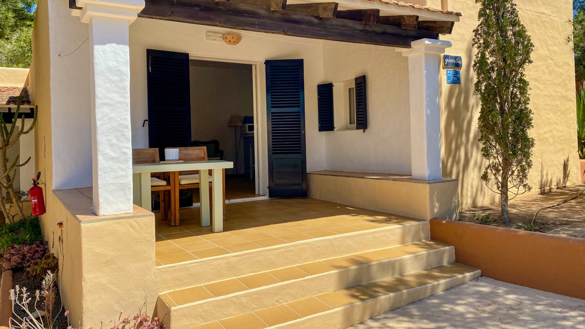 CanMiguelMarti1bedroombungalowsAstburyFormentera12