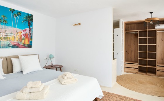 Room-PALM-SPRING-Villa-Cocoon2-scaled