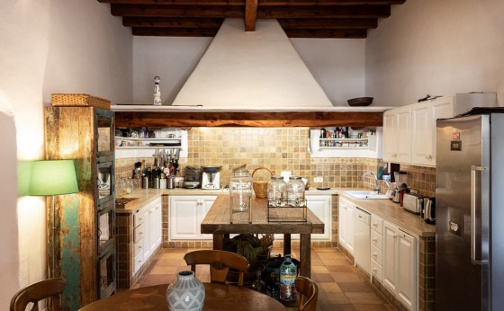 DFB2655F-3A4F-4BF2-B98B-8ED2F80DBFC0_1_105_c