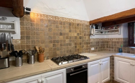 9887A6CE-B3C6-4E16-A353-0B1B3C36E526