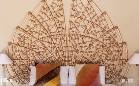 7A61FF82-7B7A-442D-BB77-A6388A4DAA5F