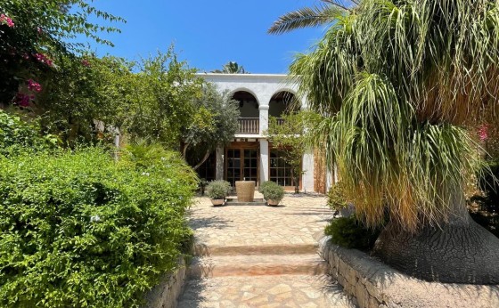 471A0D20-6D0B-497A-A4D0-35A3182B3748