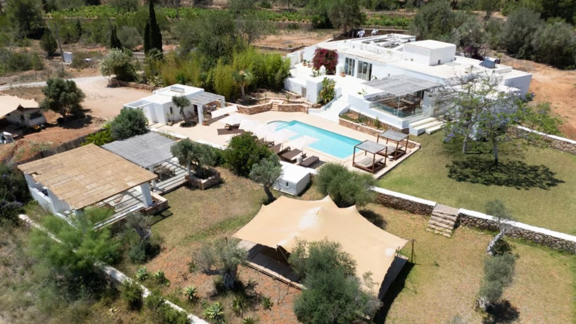 imgi_181_15bab4c9-5752-4a7b-b9e4-ab378780572f