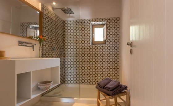 imgi_240_a93832c5-dbac-40e2-9012-a2bfda813b27