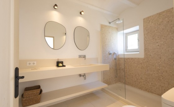 imgi_268_44c71bd9-7e2b-4d65-8b6f-9f20b94beeb2