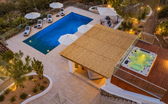 20250806155438000000_PoolDrone10