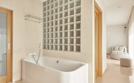 20190214105343000000_jesus181212485000px