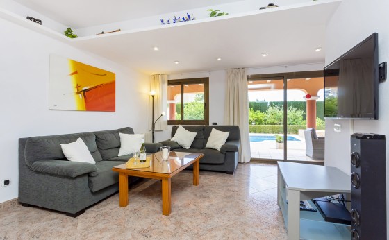 VILLA170519003