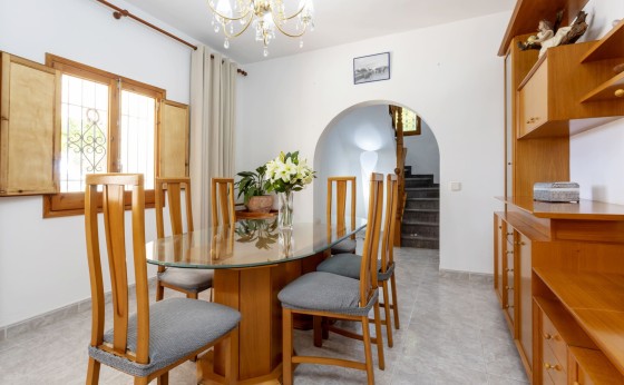 VILLA300519065