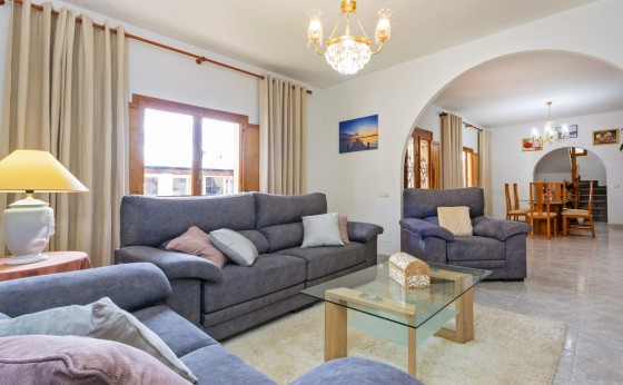 VILLA120319009