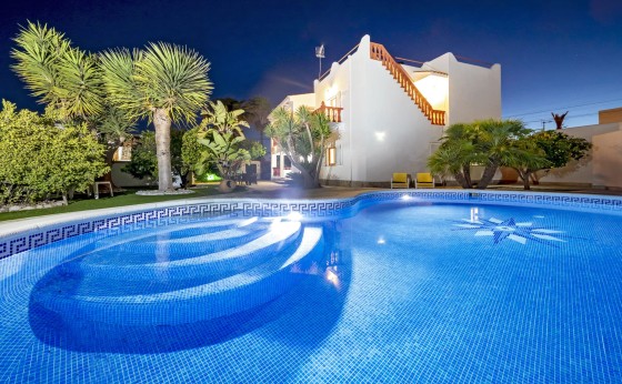 VILLA300519164