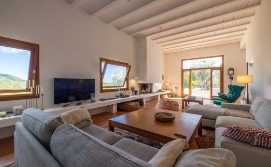 Salón de Villa Landscape con encanto rústico – Eivillas