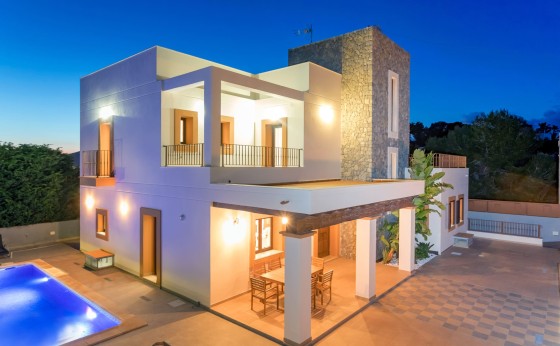 VILLA090218179