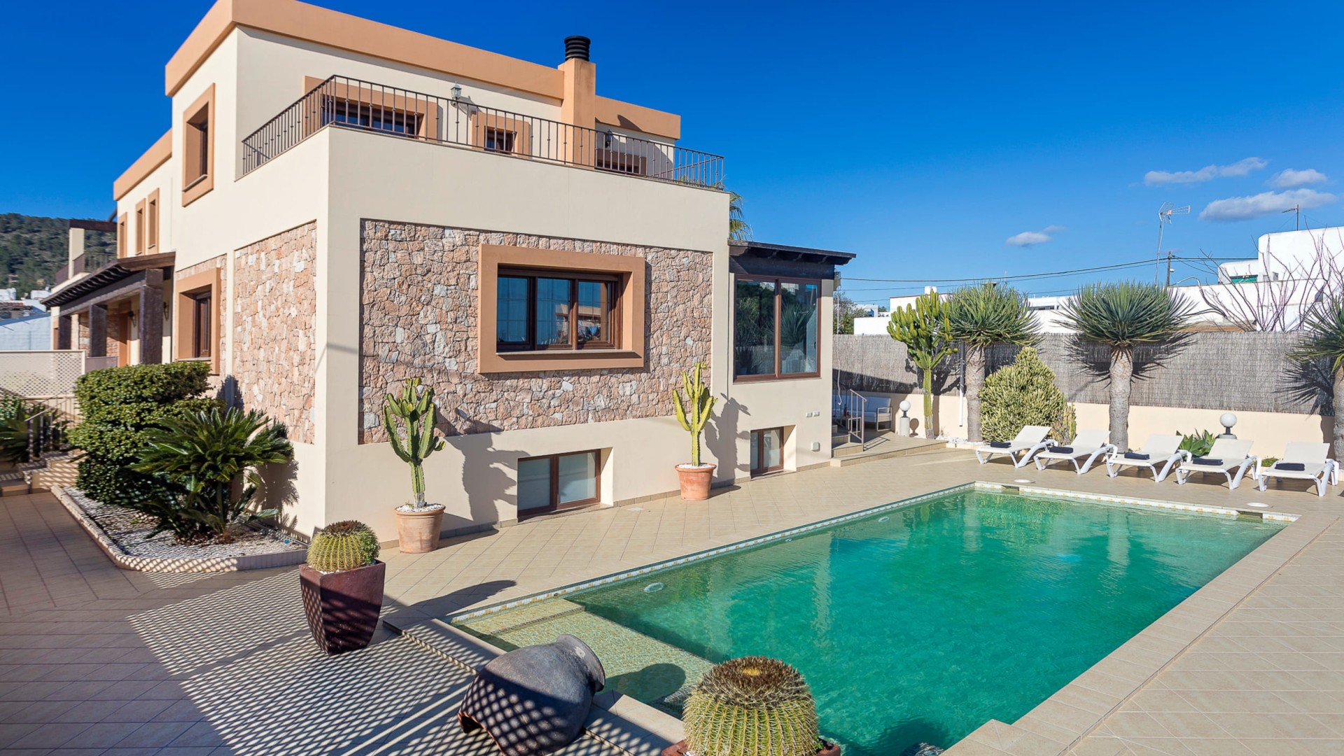 Villa9022017005