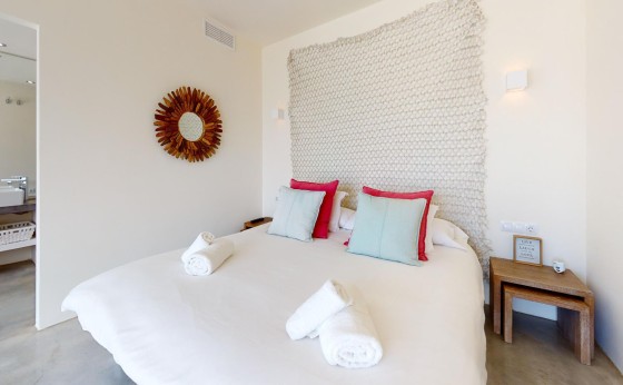 -VILLA-HIGUERASBedroom(2)