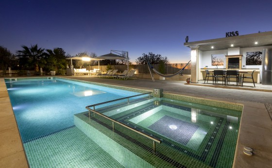 VILLA211223241
