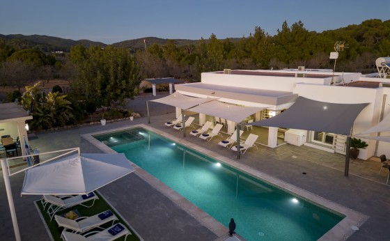 VILLA211223194