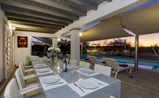 VILLA211223248