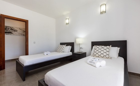 VILLA211223154