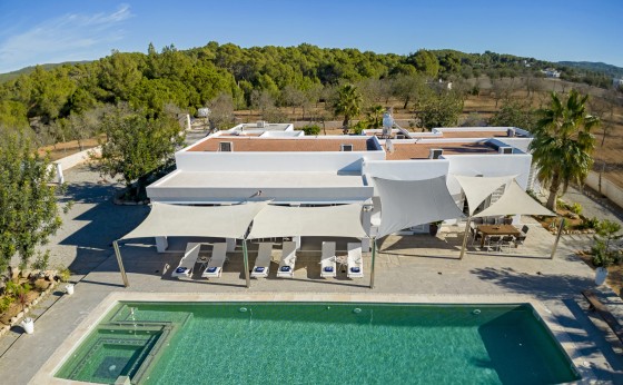 VILLA211223055